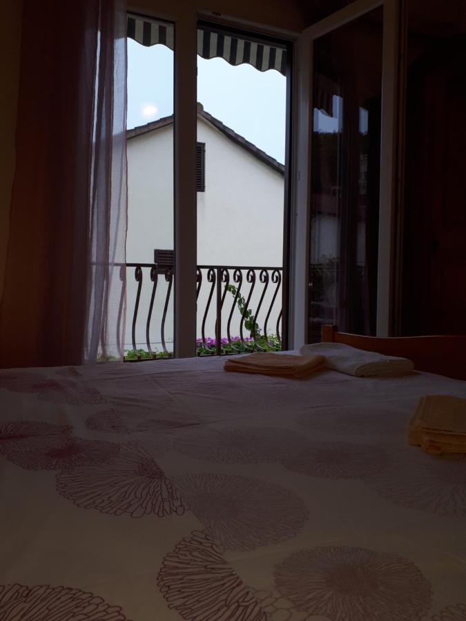 Studio With Balcony Jelsa  Dış mekan fotoğraf