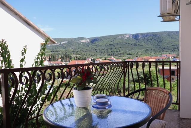 Studio With Balcony Jelsa  Dış mekan fotoğraf